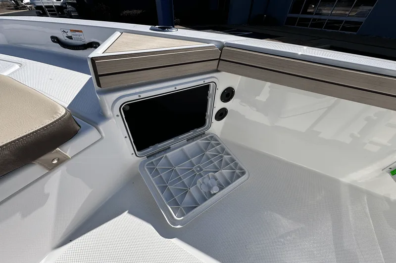 Slide: The Image of Yamaha 190 FSH Sport 2025 - 6