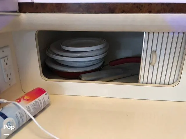 Slide: The Image of Sea Ray 330 Sundancer 1995 - 10549958