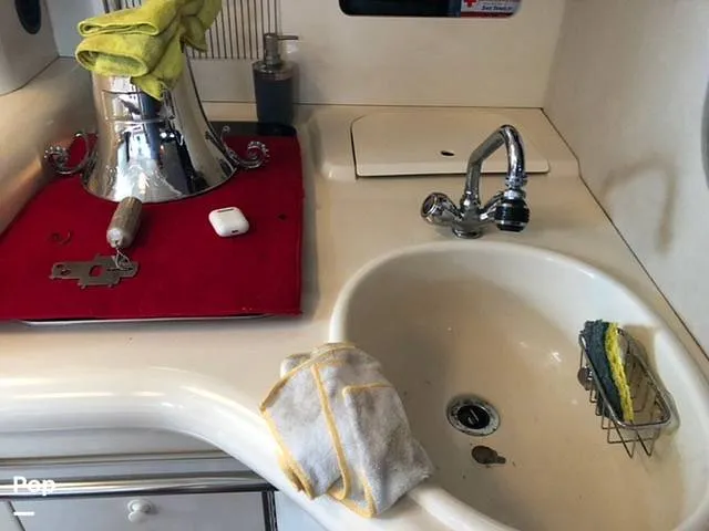 Slide: The Image of Sea Ray 330 Sundancer 1995 - 10549960