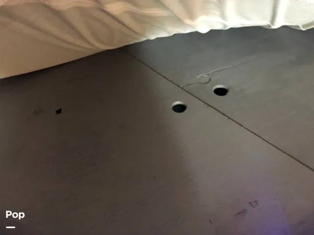 Slide: The Image of Sea Ray 330 Sundancer 1995 - 10549967