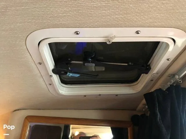 Slide: The Image of Sea Ray 330 Sundancer 1995 - 10549976