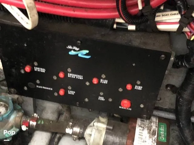 Slide: The Image of Sea Ray 330 Sundancer 1995 - 10549987