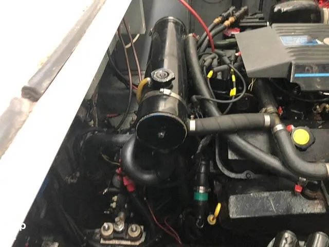 Slide: The Image of Sea Ray 330 Sundancer 1995 - 10549997