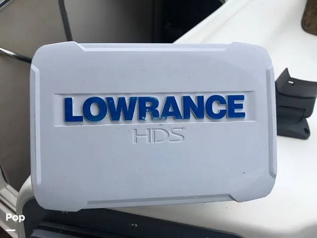 Slide: The Image of Lowrance - 10549881