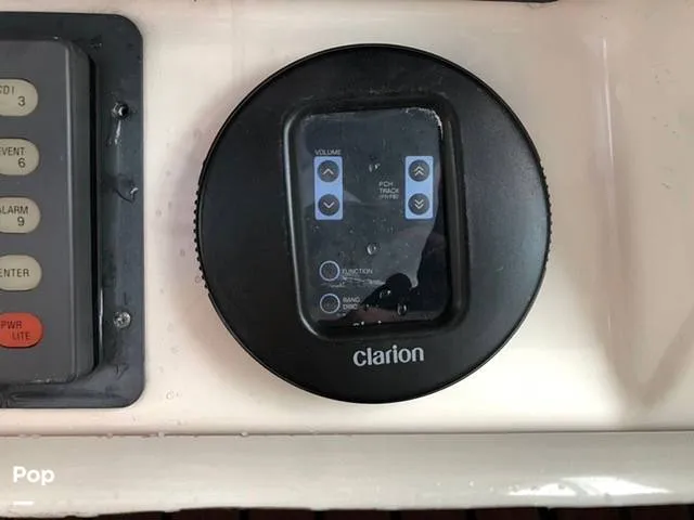 Slide: The Image of Sea Ray 330 Sundancer 1995 - 10549892