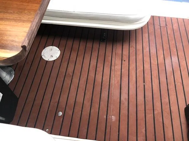 Slide: The Image of Sea Ray 330 Sundancer 1995 - 10549907