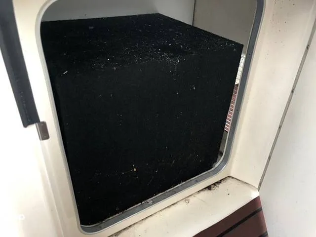 Slide: The Image of Sea Ray 330 Sundancer 1995 - 10549913