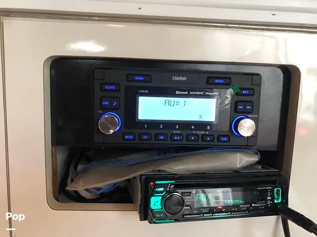 Slide: The Image of Sea Ray 330 Sundancer 1995 - 10549937