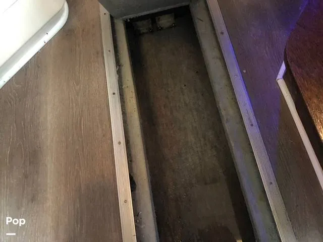 Slide: The Image of Sea Ray 330 Sundancer 1995 - 10549948