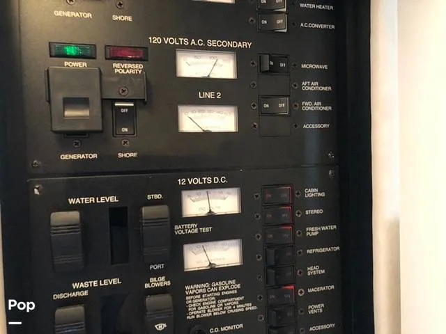 Slide: The Image of Sea Ray 330 Sundancer 1995 - 10549953