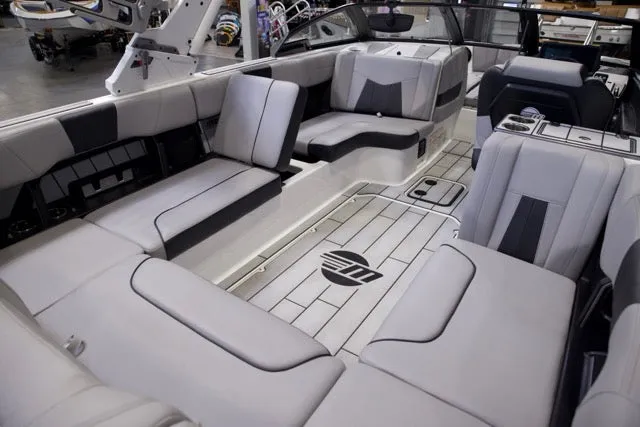 Slide: The Image of Malibu 24 MXZ 2022 - 27