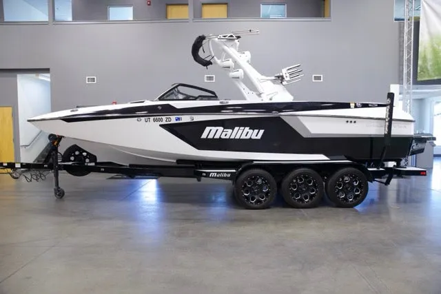 The Image of Malibu 24 MXZ 2022 - 0