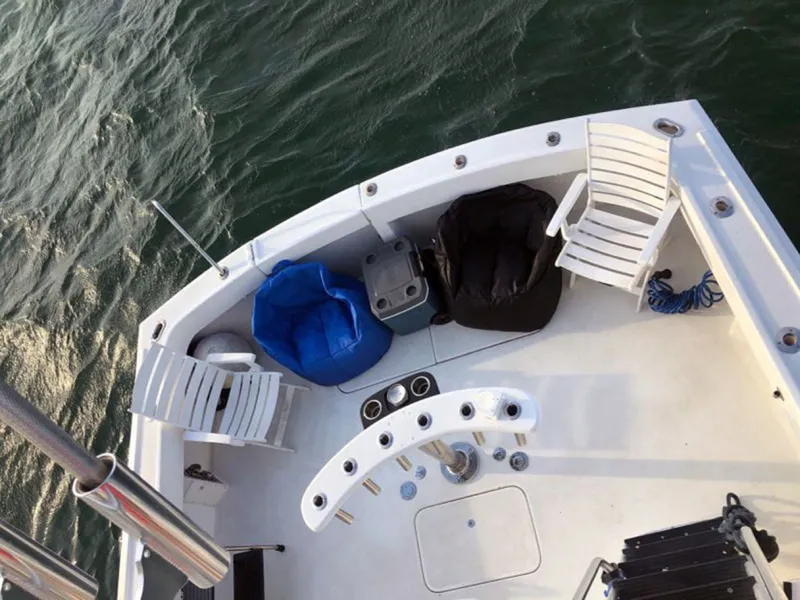 Slide: The Image of Cockpit Viewed From Flybridge - 1490256