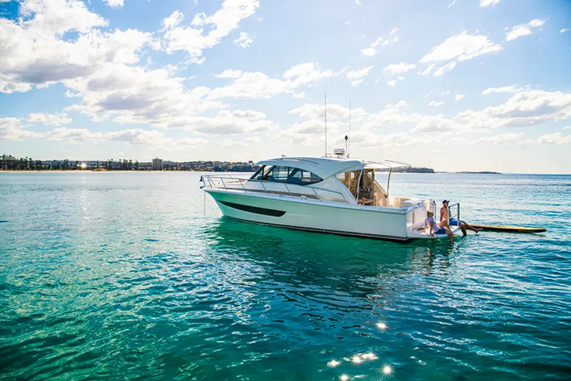 Slide: The Image of Riviera 395 SUV 2026 - 1105427