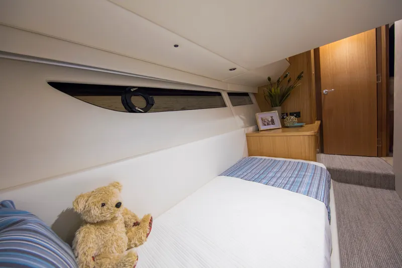 Slide: The Image of Riviera 395 SUV 2026 - 1105374