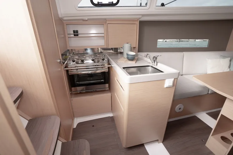 Slide: The Image of Beneteau OCEANIS 30.1 - 2398527