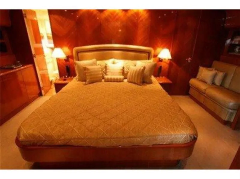 Slide: The Image of Leopard 27M Open 2001 - 1139632