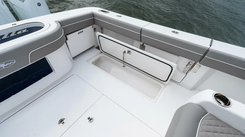 Slide: The Image of Valhalla Boatworks V41 Center Console 2026 - 4750160