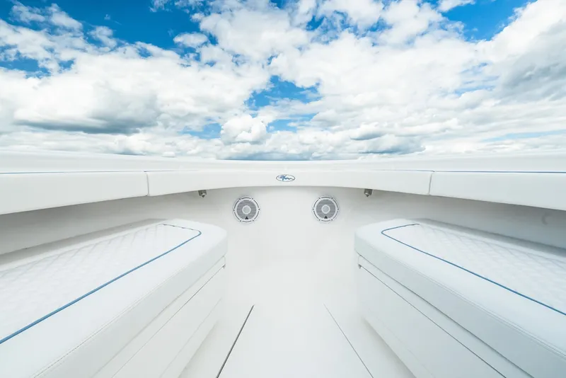 Slide: The Image of Valhalla Boatworks V37 Center Console 2027 - 7533510