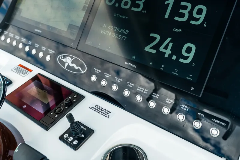 Slide: The Image of Valhalla Boatworks V37 Center Console 2027 - 7533559
