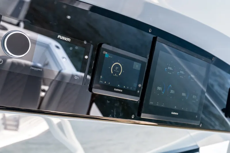 Slide: The Image of Valhalla Boatworks V37 Center Console 2027 - 7533580