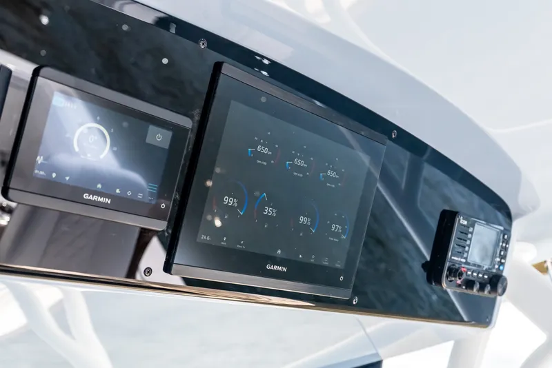Slide: The Image of Valhalla Boatworks V37 Center Console 2027 - 7533581