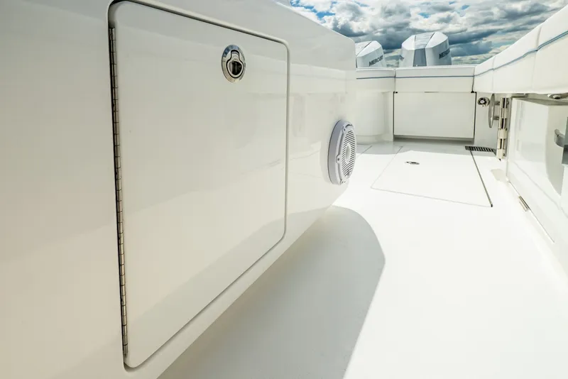Slide: The Image of Valhalla Boatworks V37 Center Console 2027 - 7533568