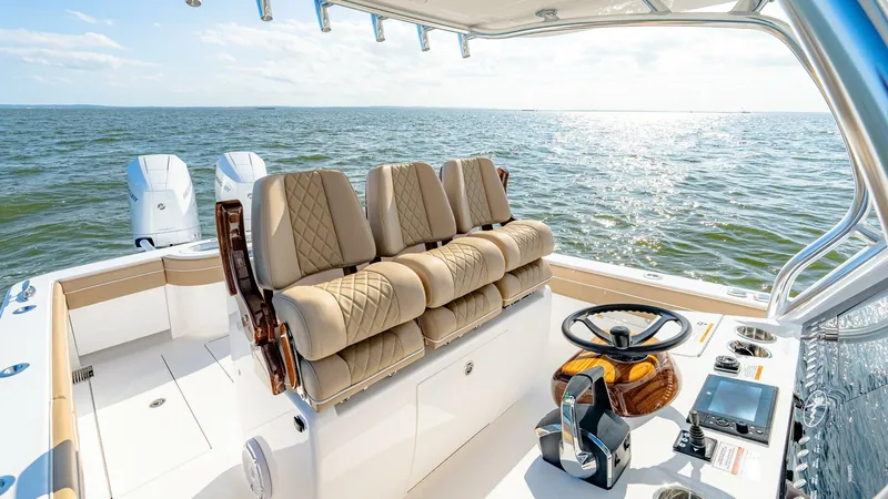 Slide: The Image of Valhalla Boatworks V33 Center Console 2025 - 4741742