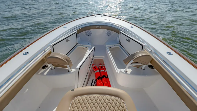 Slide: The Image of Valhalla Boatworks V33 Center Console 2025 - 4741754