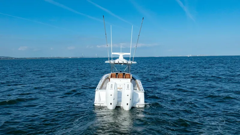 Slide: The Image of Valhalla Boatworks V33 Center Console 2025 - 4741722