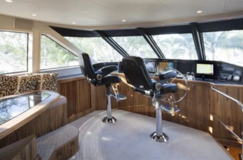 Slide: The Image of North Star 80 Enclosed 2006 - 1207824