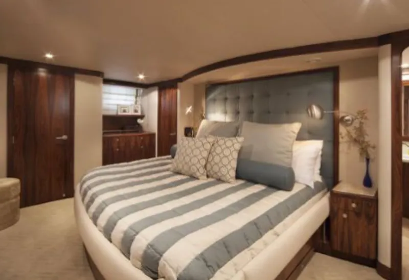 Slide: The Image of North Star 80 Enclosed 2006 - 1207825