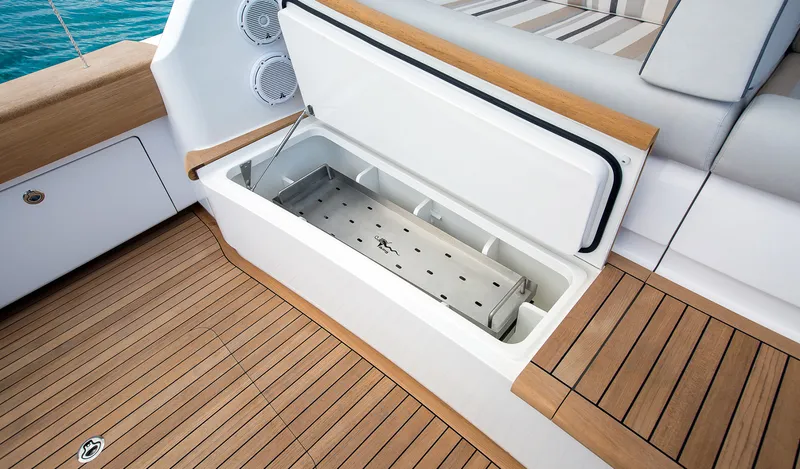 Slide: The Image of Viking 68 Convertible 2026 - 1208852