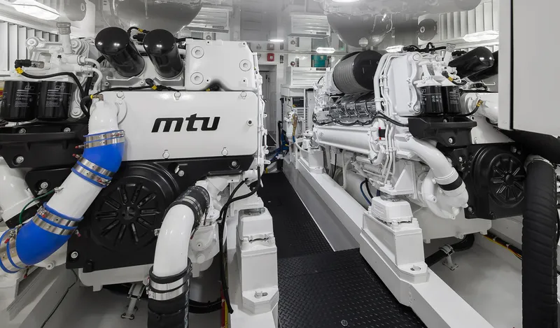 Slide: The Image of Engine Room  - 1208840