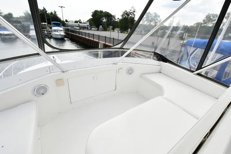 Slide: The Image of Flybridge Forward Seating - 1239690