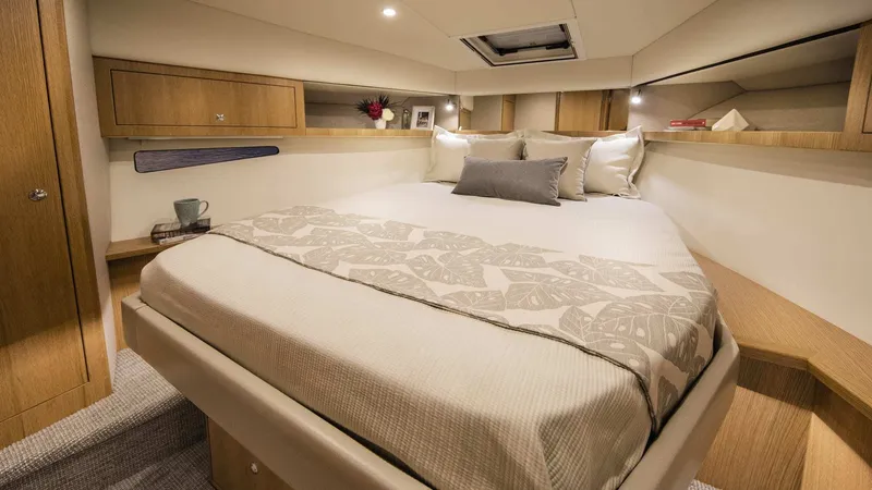 Slide: The Image of Riviera 39 Open Flybridge 2026 - 1249868