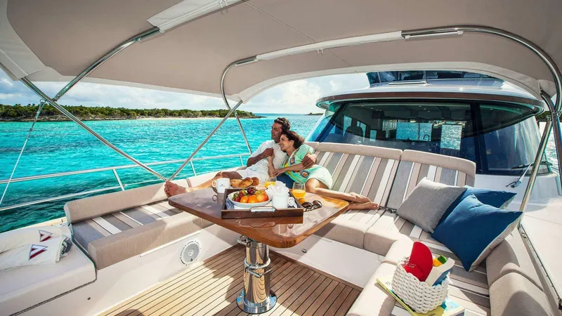 Slide: The Image of Belize 66 Daybridge Foredeck 01 - 3944409