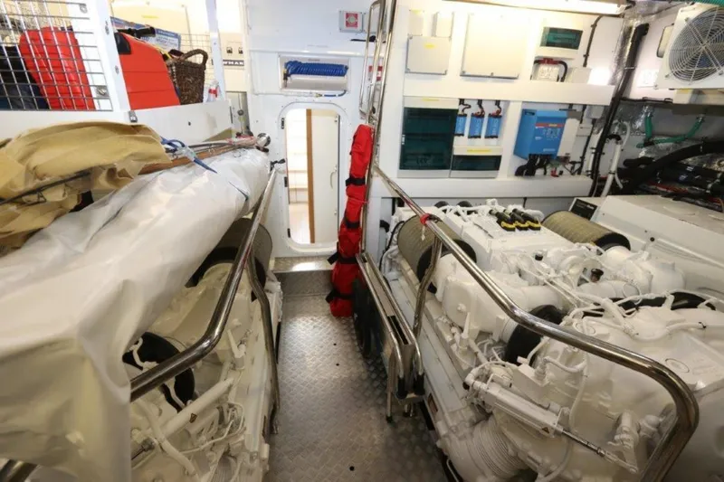 Slide: The Image of Sunseeker Yacht 2019 - 1342745