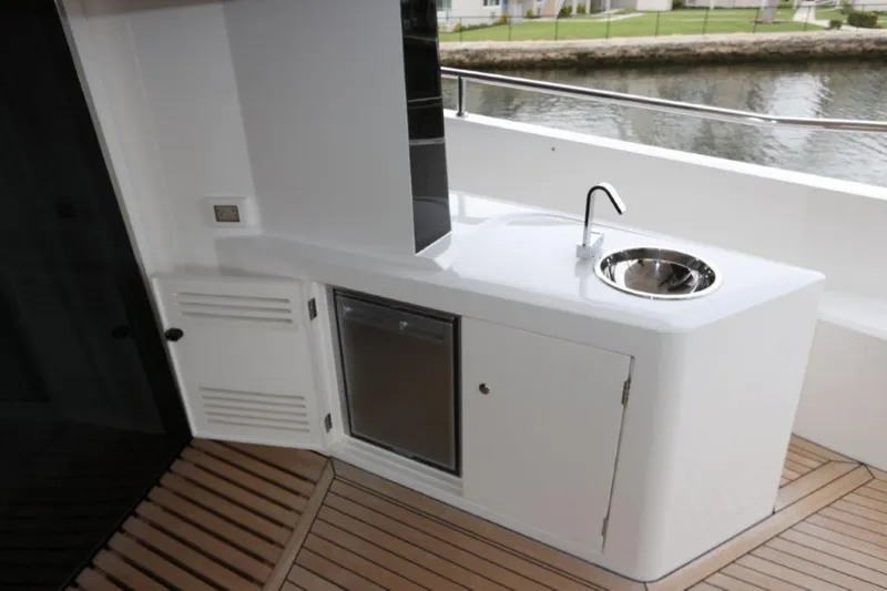 Slide: The Image of Sunseeker Yacht 2019 - 1342650