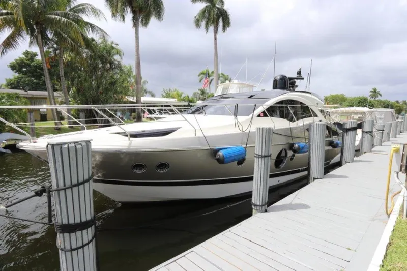 Slide: The Image of Marquis Sport Coupe 2012 - 1257653