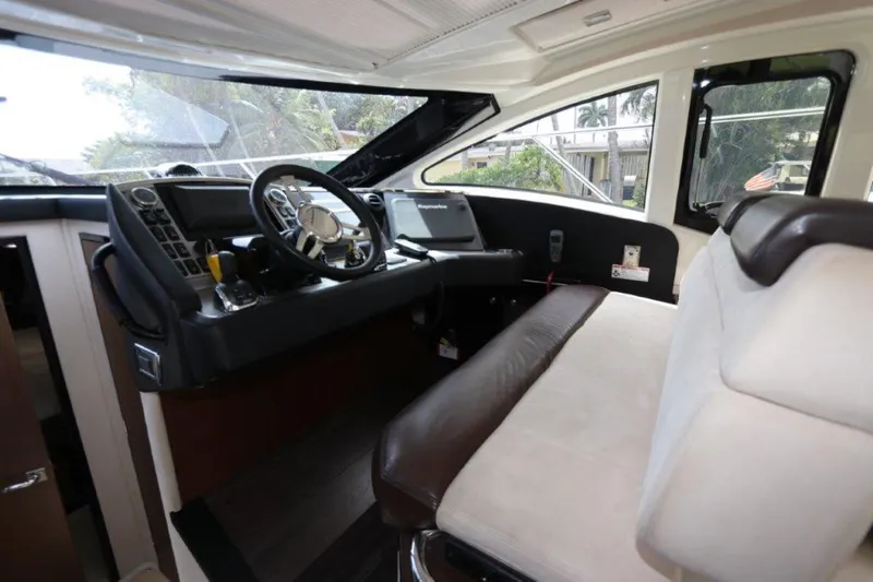 Slide: The Image of Marquis Sport Coupe 2012 - 1257663