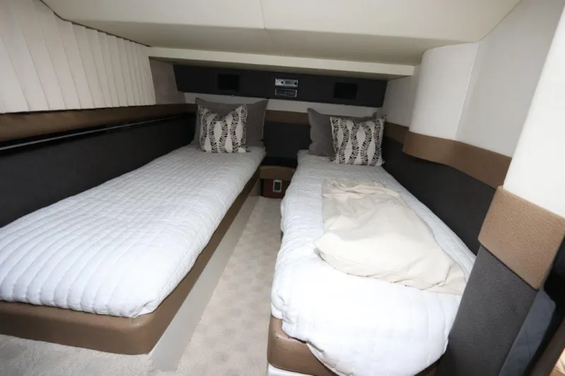 Slide: The Image of Marquis Sport Coupe 2012 - 1257676