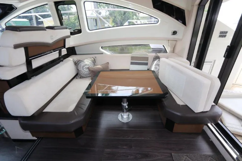 Slide: The Image of Marquis Sport Coupe 2012 - 1257660