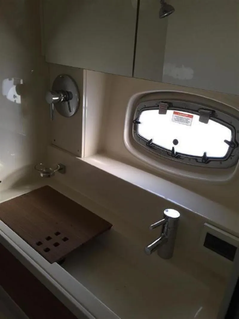 Slide: The Image of Sea Ray Sundancer 2013 - 1264071