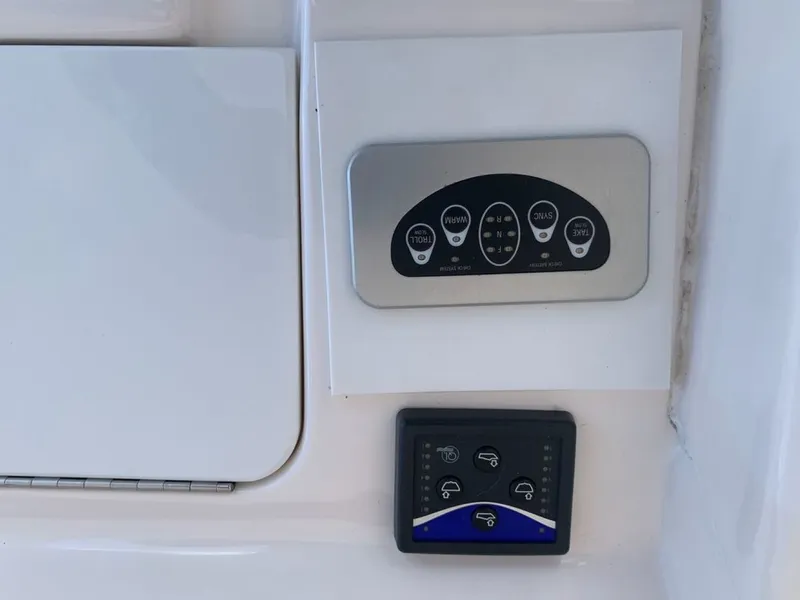 Slide: The Image of Tiara 3900 Convertible 2008 - 1265883