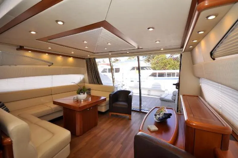 Slide: The Image of Sunseeker Predator 2006 - 1275068