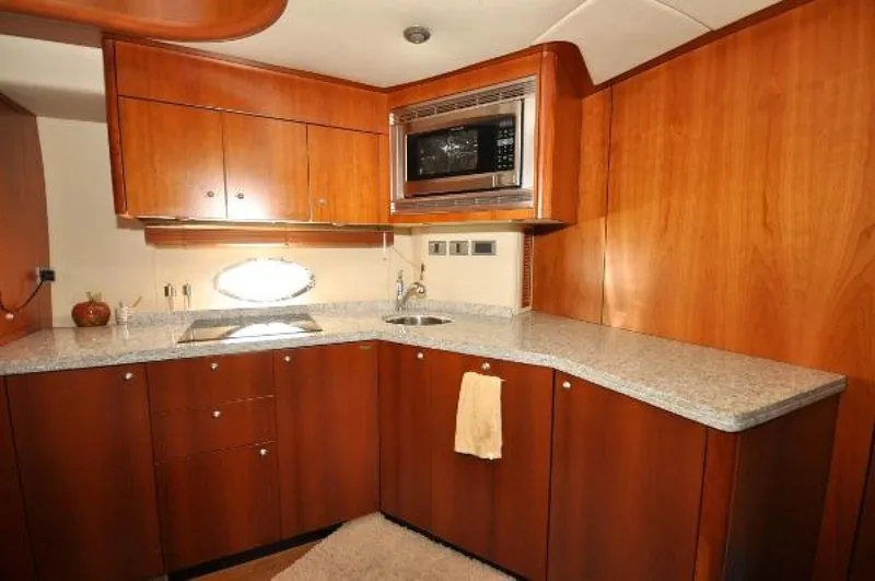 Slide: The Image of Sunseeker Predator 2006 - 1275078