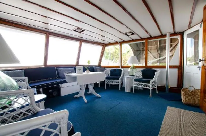 Slide: The Image of Trumpy Cruiser 1954 - 1275216