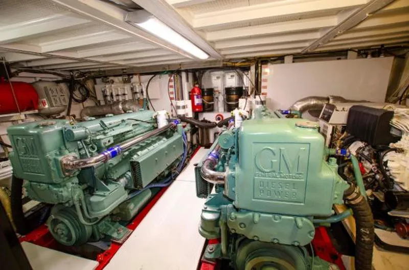 Slide: The Image of Trumpy Cruiser 1954 - 1275241