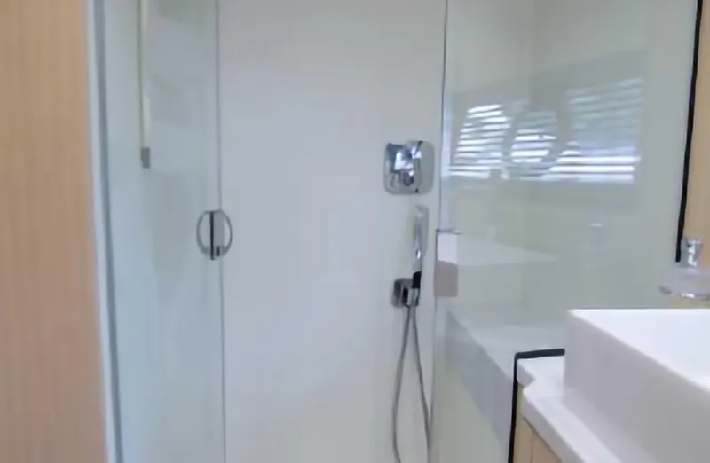 Slide: The Image of Sunseeker Predator 2018 - 1563392